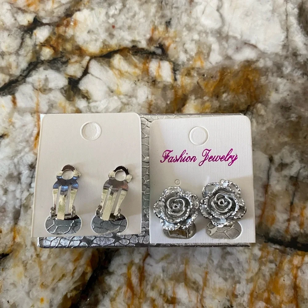 Clip on Earrings - Picture 2 of 2